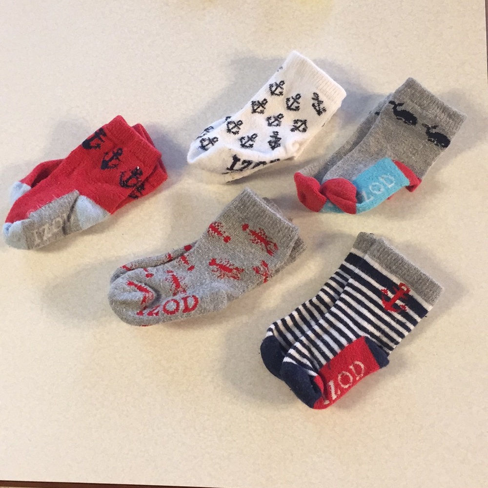 ✨$2 with ANY Bundle ✨IZOD infant sock bundle
